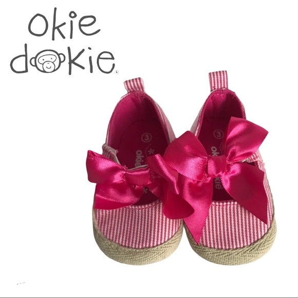 okie dokie Other - Pink & White Striped Baby Shoes